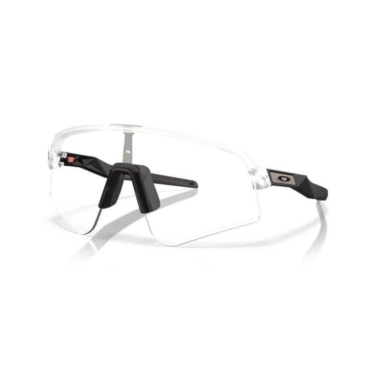 Okulary przeciwsłoneczne Oakley Sutro Lite Sweep matte clear/clear to black iridium photochromic