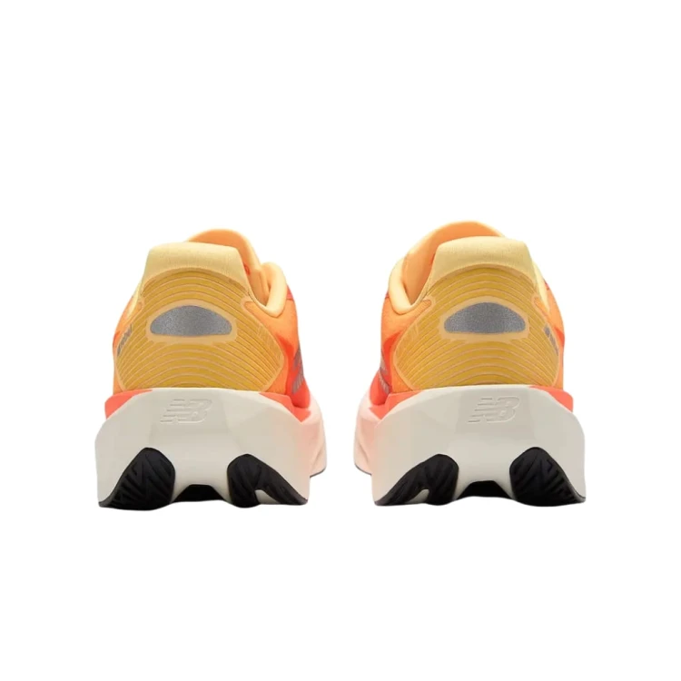 Buty biegowe damskie New Balance FuelCell Rebel v5 orange